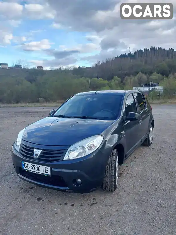 Хетчбек Dacia Sandero 2010 1.2 л. Ручна / Механіка обл. Львівська, Турка - Фото 1/20