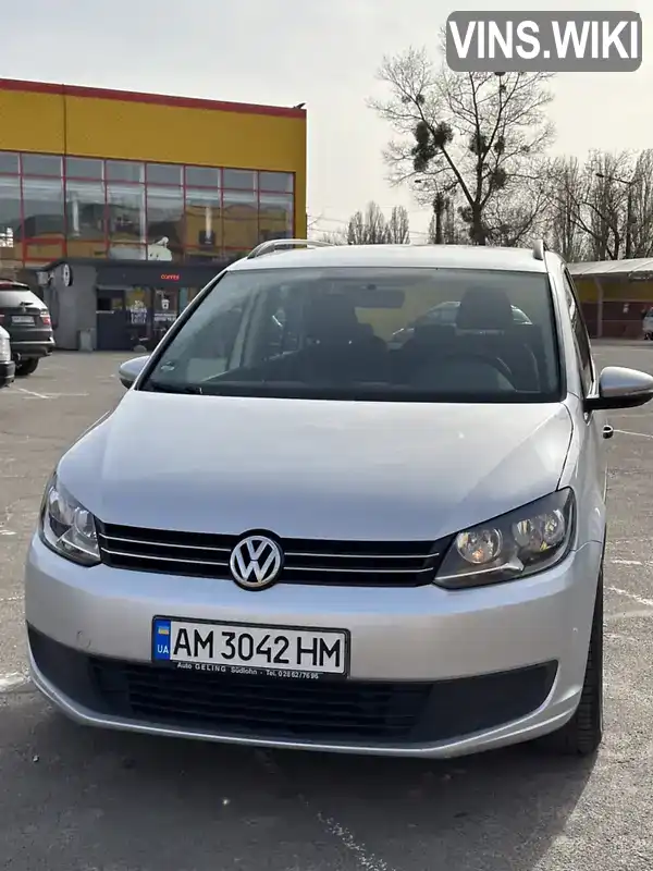 Мінівен Volkswagen Touran 2013 1.6 л. Ручна / Механіка обл. Житомирська, Житомир - Фото 1/21