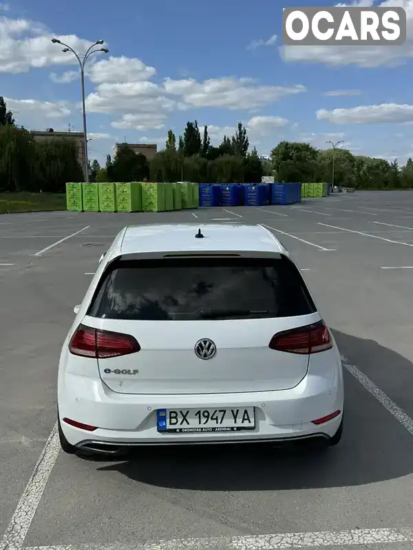 WVWZZZAUZJW910396 Volkswagen e-Golf 2018 Хетчбек  Фото 4