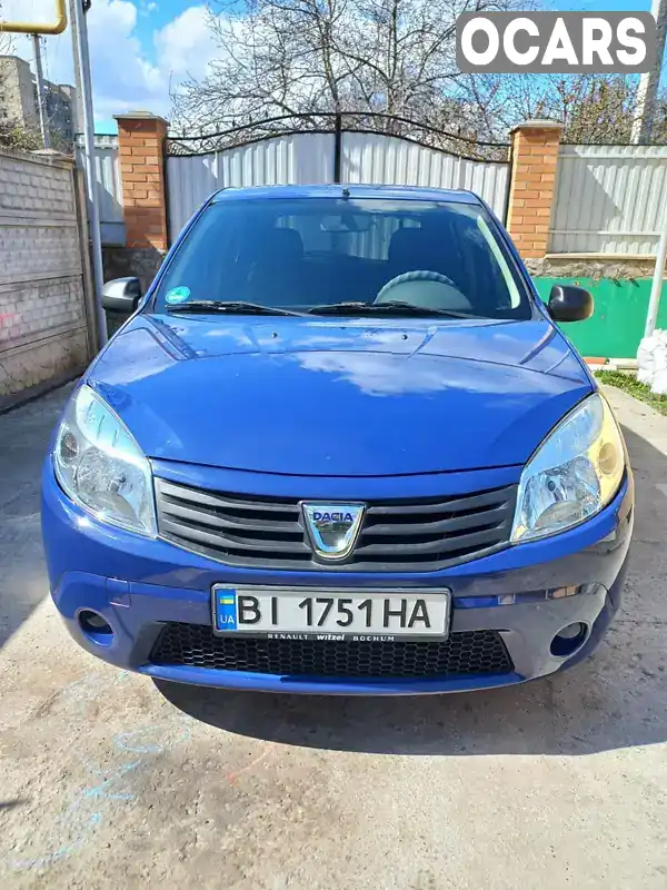 Хетчбек Dacia Sandero 2009 1.2 л. Ручна / Механіка обл. Кіровоградська, Світловодськ - Фото 1/20