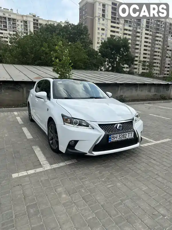 JTHKD5BH3F2232519 Lexus CT 2015 Хетчбек 1.8 л. Фото 1