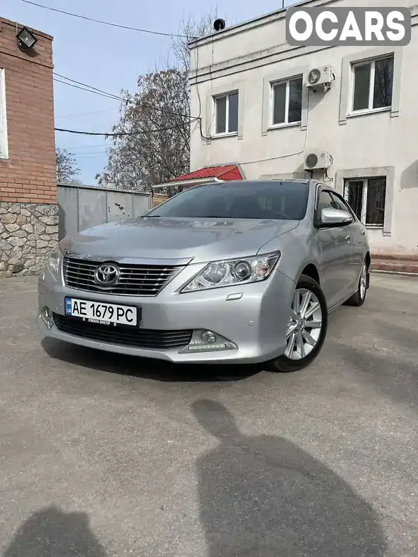 Седан Toyota Camry 2012 2.49 л. Автомат обл. Днепропетровская, Никополь - Фото 1/20