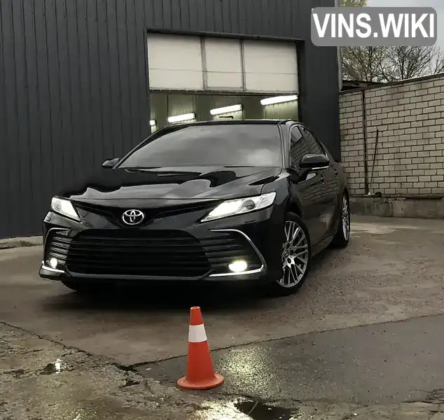 Седан Toyota Camry 2021 2.5 л. Автомат обл. Киевская, Киев - Фото 1/21