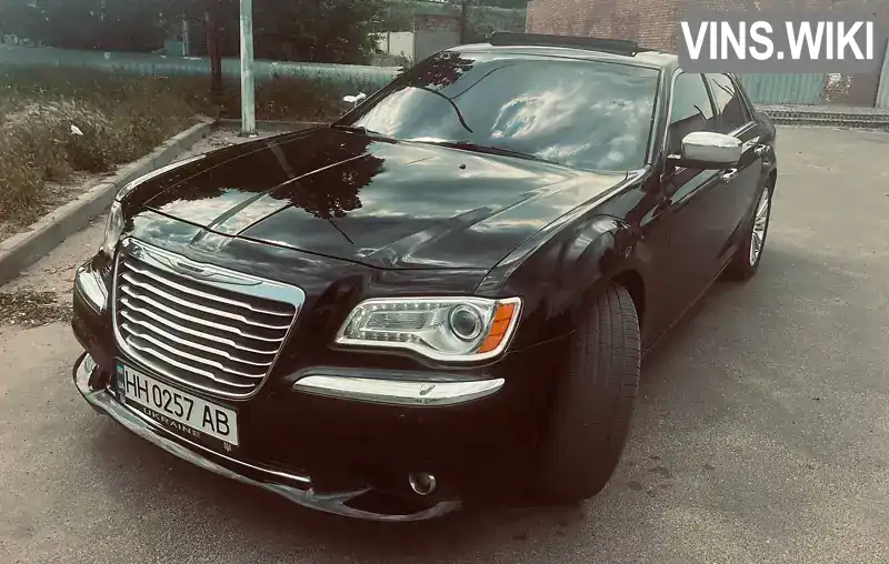 2C3CCACM1DH547003 Chrysler 300C 2012 Седан 2.99 л. Фото 1