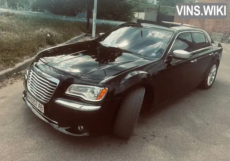 2C3CCACM1DH547003 Chrysler 300C 2012 Седан 2.99 л. Фото 2