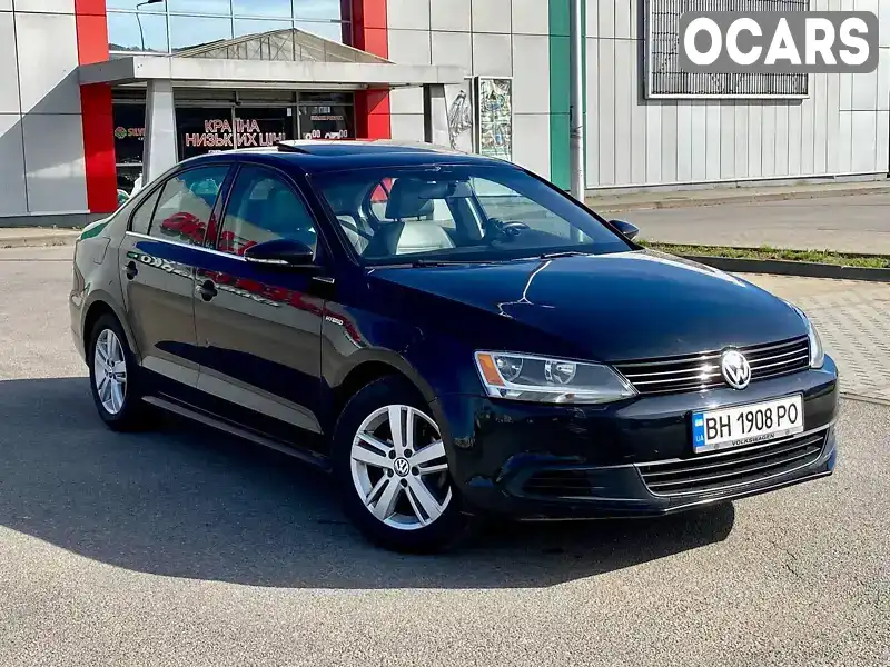 Седан Volkswagen Jetta 2013 1.4 л. Автомат обл. Закарпатська, Хуст - Фото 1/21