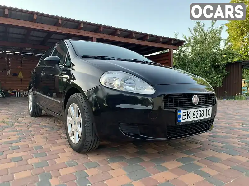 Хетчбек Fiat Punto 2010 1.25 л. Ручна / Механіка обл. Рівненська, Рівне - Фото 1/21