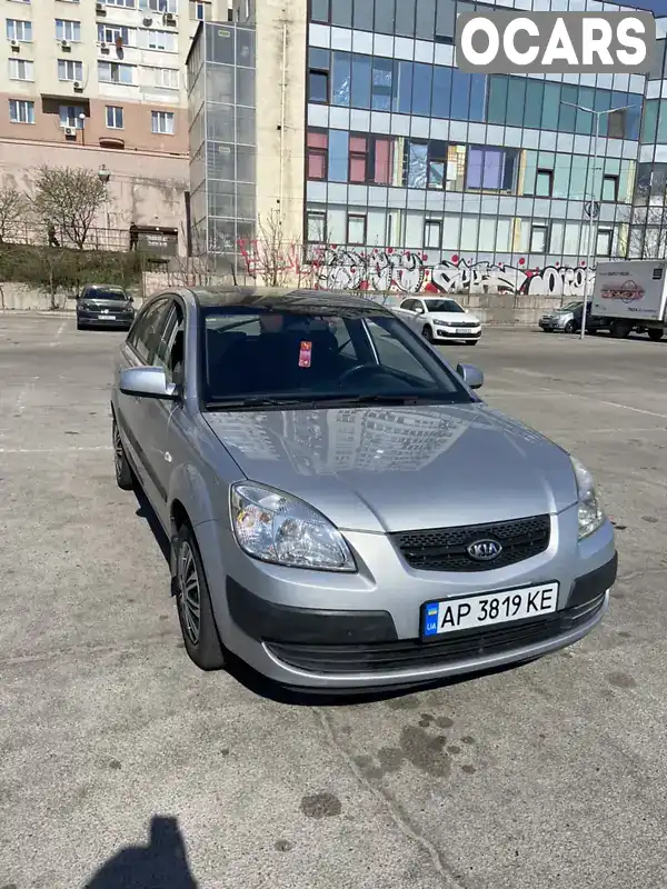 Хетчбек Kia Rio 2006 1.4 л. Автомат обл. Запорізька, Запоріжжя - Фото 1/12