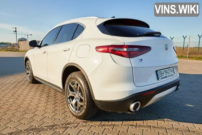 ZASPAKAN7K7C34137 Alfa Romeo Stelvio 2018 Позашляховик / Кросовер 2 л. Фото 4