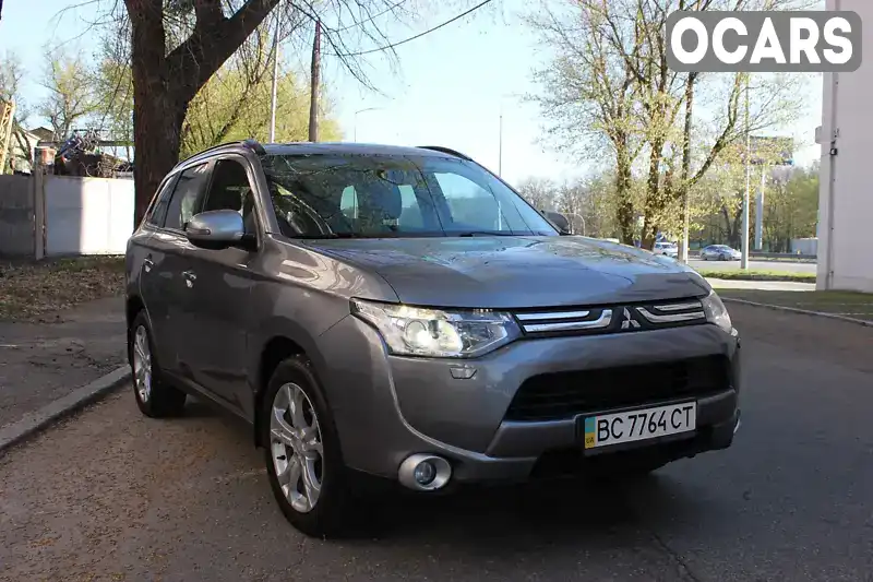 Внедорожник / Кроссовер Mitsubishi Outlander 2012 2.36 л. Автомат обл. Киевская, Киев - Фото 1/21