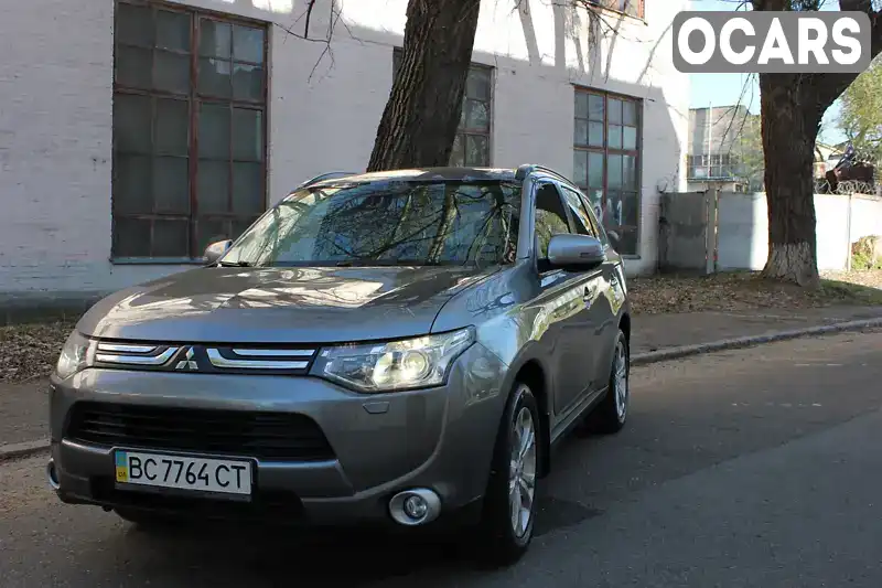 JMBXTGF3WDZ005310 Mitsubishi Outlander 2012 Позашляховик / Кросовер 2.36 л. Фото 2