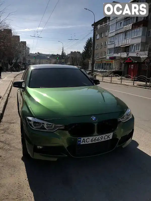 WBA8B3G36HNU36457 BMW 3 Series 2017 Седан 3 л. Фото 2