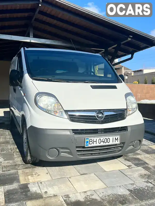 Мінівен Opel Vivaro 2011 2 л. Ручна / Механіка обл. Одеська, Южне (Південне) - Фото 1/12