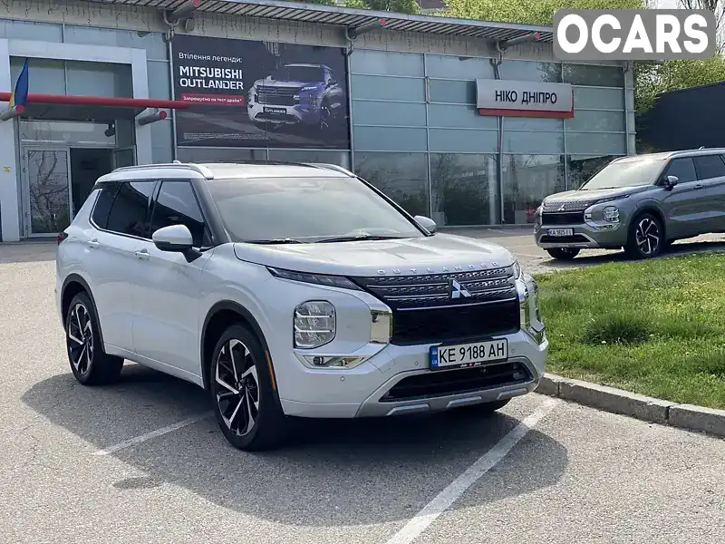 Позашляховик / Кросовер Mitsubishi Outlander 2023 2.49 л. Варіатор обл. Дніпропетровська, Дніпро (Дніпропетровськ) - Фото 1/21