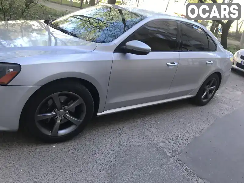 Седан Volkswagen Passat 2012 2.48 л. Автомат обл. Киевская, Киев - Фото 1/21