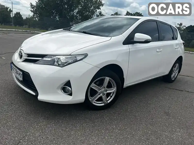 Хэтчбек Toyota Auris 2013 1.3 л. Ручная / Механика обл. Харьковская, Змиев - Фото 1/13