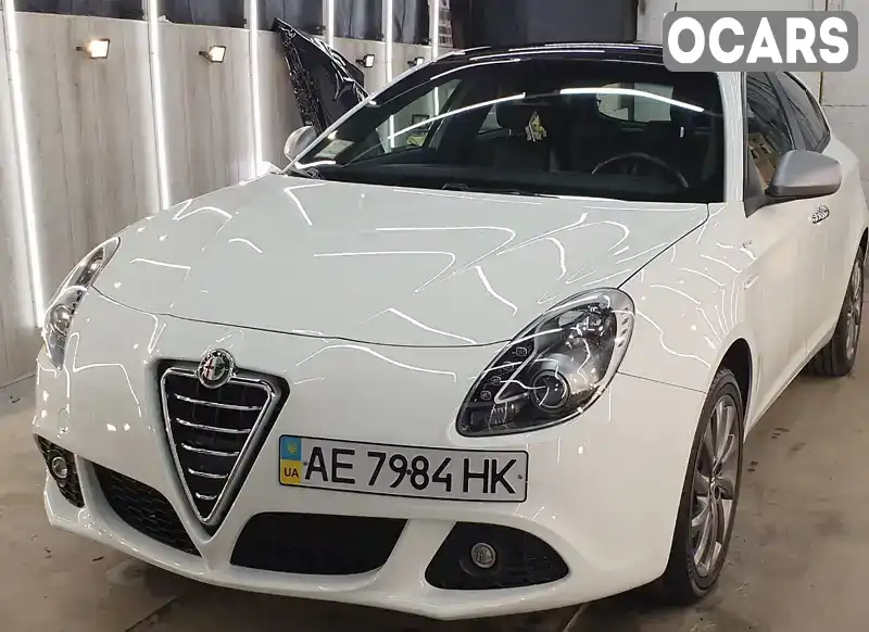 Хетчбек Alfa Romeo Giulietta 2013 1.4 л. Автомат обл. Дніпропетровська, Дніпро (Дніпропетровськ) - Фото 1/18