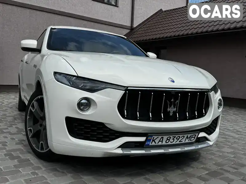 Позашляховик / Кросовер Maserati Levante 2017 2.98 л. Типтронік обл. Київська, Київ - Фото 1/14