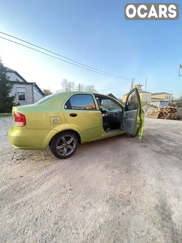 KL1SA69YE5B369391 Chevrolet Aveo 2005 Седан  Фото 4