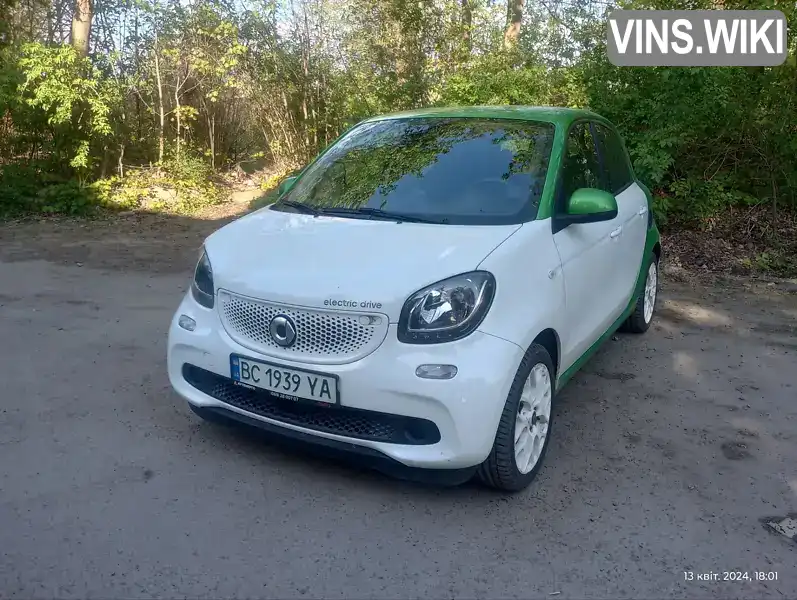 WME4530911Y154551 Smart Forfour 2017 Хетчбек  Фото 2