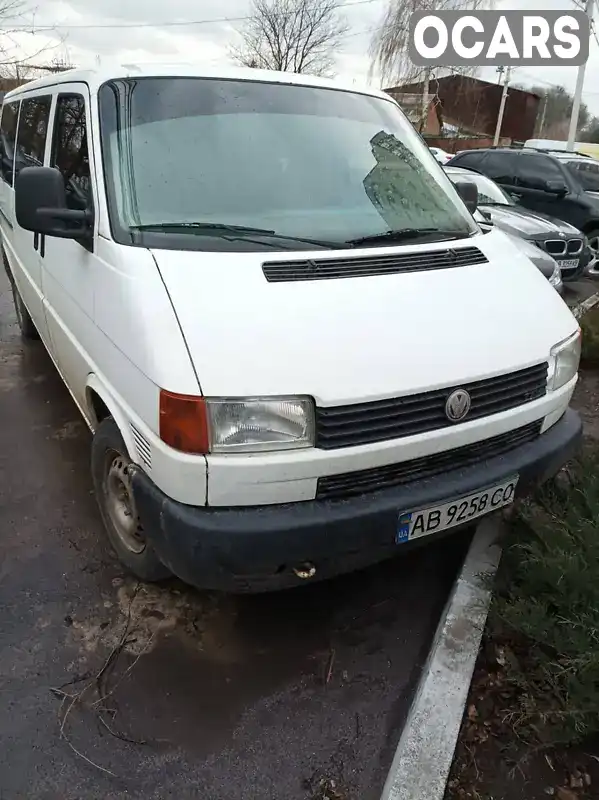 WV1ZZZ70Z2X041242 Volkswagen Transporter 2002 Мінівен 2.46 л. Фото 1