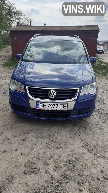 Минивэн Volkswagen Touran 2009 1.39 л. Ручная / Механика обл. Николаевская, Первомайск - Фото 1/10