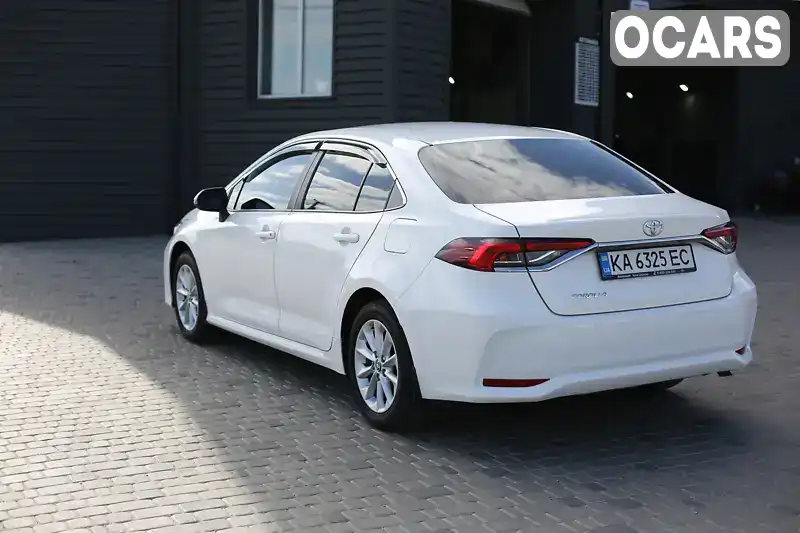 Седан Toyota Corolla 2021 1.6 л. Варіатор обл. Київська, Біла Церква - Фото 1/21