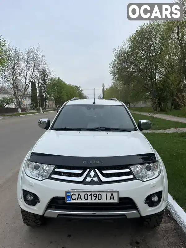 Позашляховик / Кросовер Mitsubishi Pajero Sport 2015 2.5 л. Ручна / Механіка обл. Черкаська, Золотоноша - Фото 1/10