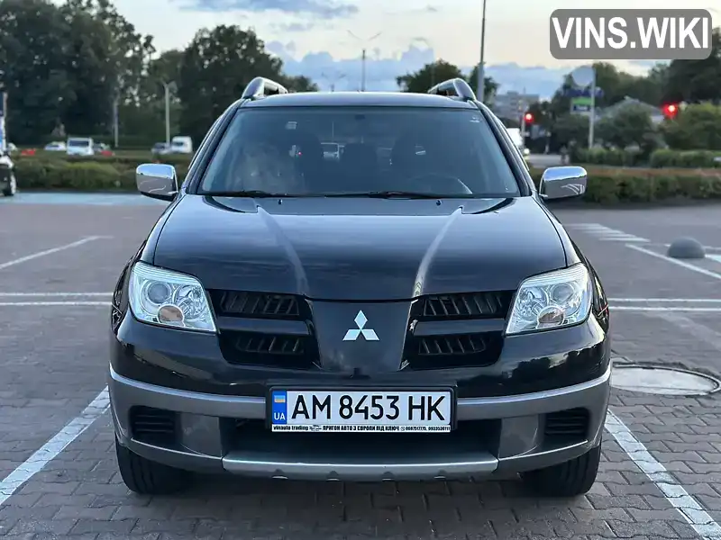 Позашляховик / Кросовер Mitsubishi Outlander 2005 2 л. Ручна / Механіка обл. Житомирська, Житомир - Фото 1/20