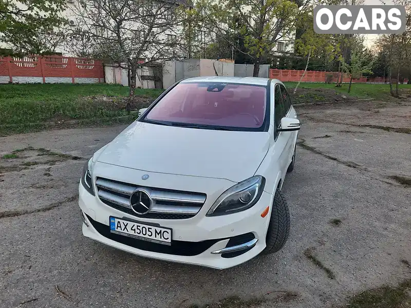 Хэтчбек Mercedes-Benz B-Class 2015 null_content л. Автомат обл. Харьковская, Харьков - Фото 1/12