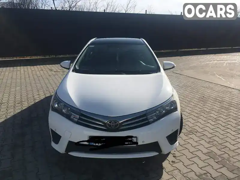 Седан Toyota Corolla 2014 1.33 л. Ручна / Механіка обл. Закарпатська, Виноградів - Фото 1/7