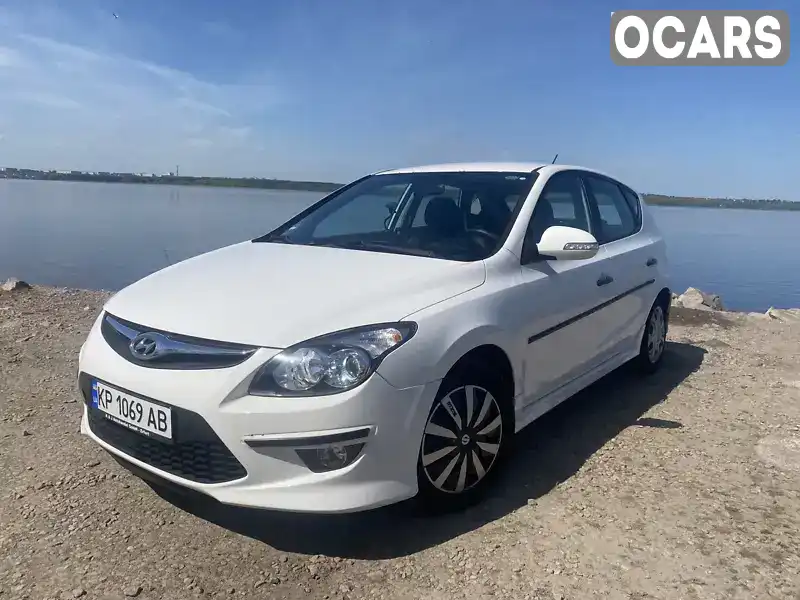 Хетчбек Hyundai i30 2011 1.4 л. Ручна / Механіка обл. Запорізька, Запоріжжя - Фото 1/21