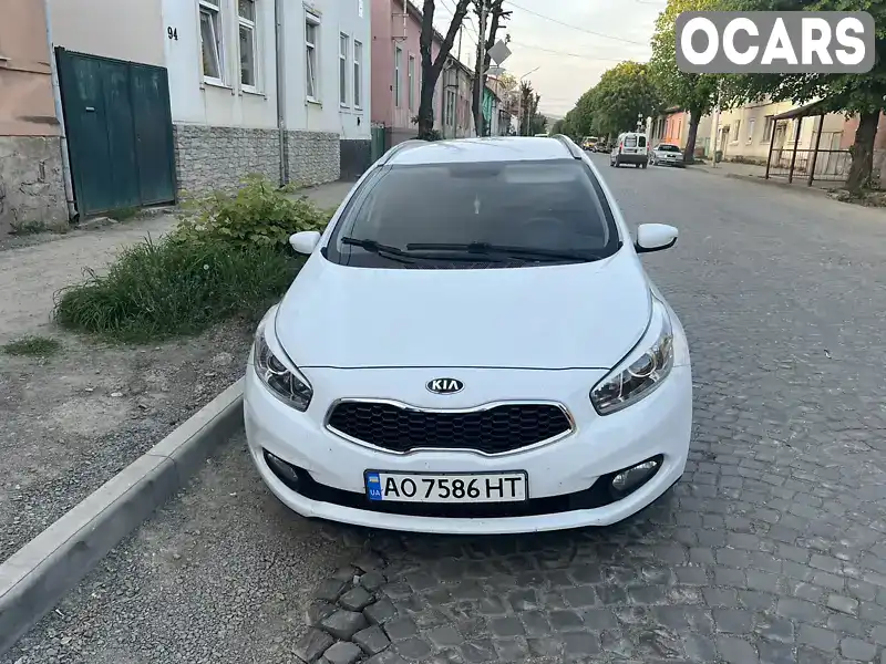 Універсал Kia Ceed 2013 1.58 л. Ручна / Механіка обл. Закарпатська, Виноградів - Фото 1/6