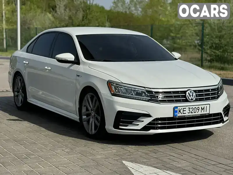 1VWAA7A38JC037328 Volkswagen Passat 2018 Седан 2 л. Фото 3