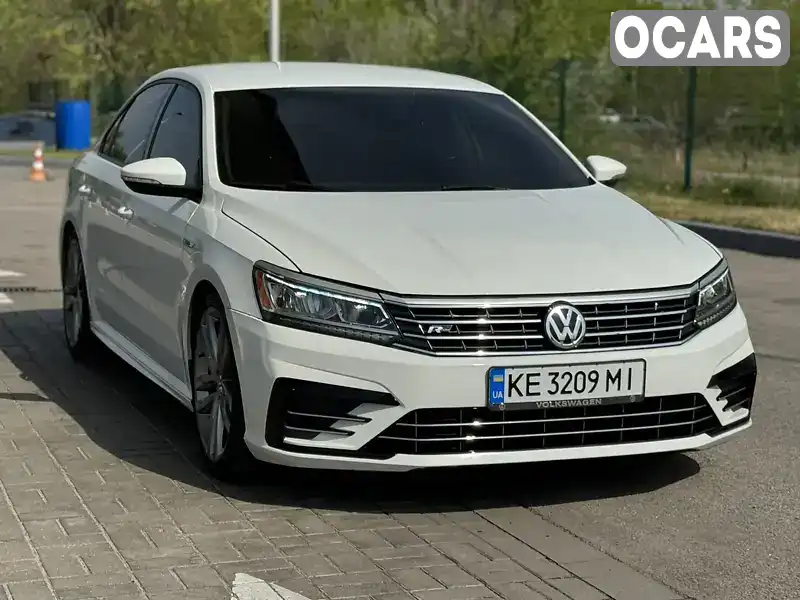 1VWAA7A38JC037328 Volkswagen Passat 2018 Седан 2 л. Фото 4