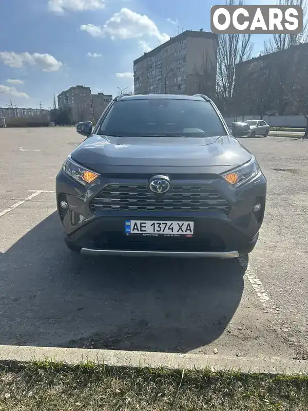 Позашляховик / Кросовер Toyota RAV4 2020 2.49 л. Варіатор обл. Дніпропетровська, Кривий Ріг - Фото 1/18