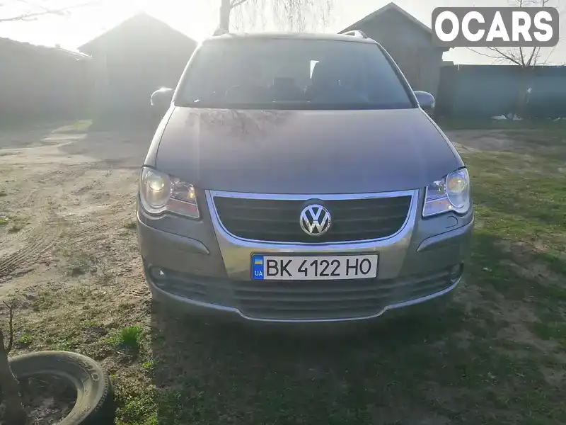 Мінівен Volkswagen Touran 2007 1.9 л. Ручна / Механіка обл. Рівненська, Березне - Фото 1/21