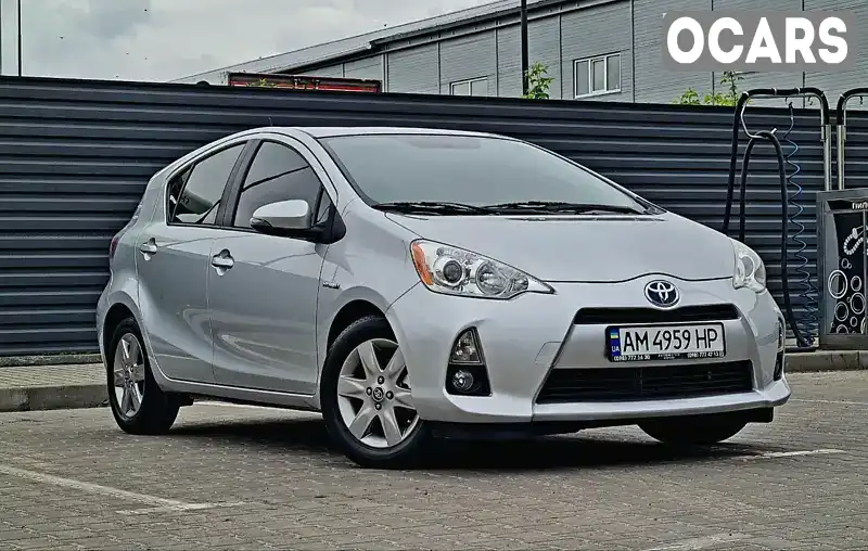 Хетчбек Toyota Prius C 2013 1.5 л. Автомат обл. Житомирська, Житомир - Фото 1/21