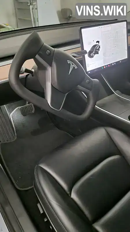 Седан Tesla Model 3 2018 null_content л. обл. Львівська, Львів - Фото 1/16