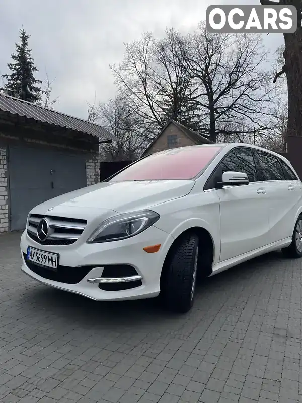 Хэтчбек Mercedes-Benz B-Class 2015 null_content л. Автомат обл. Харьковская, Харьков - Фото 1/19