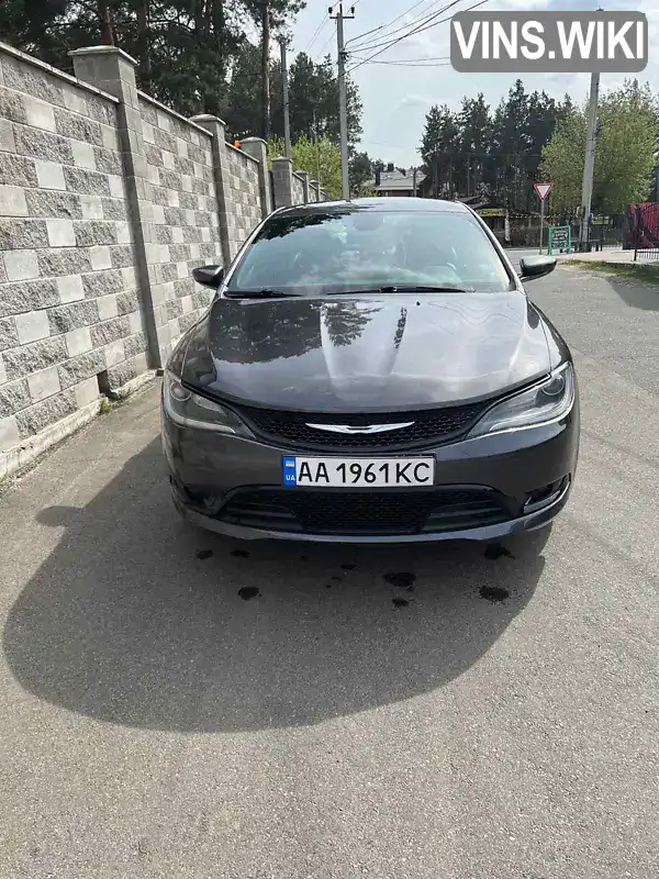 Седан Chrysler 200 2015 2.4 л. Автомат обл. Киевская, Киев - Фото 1/10