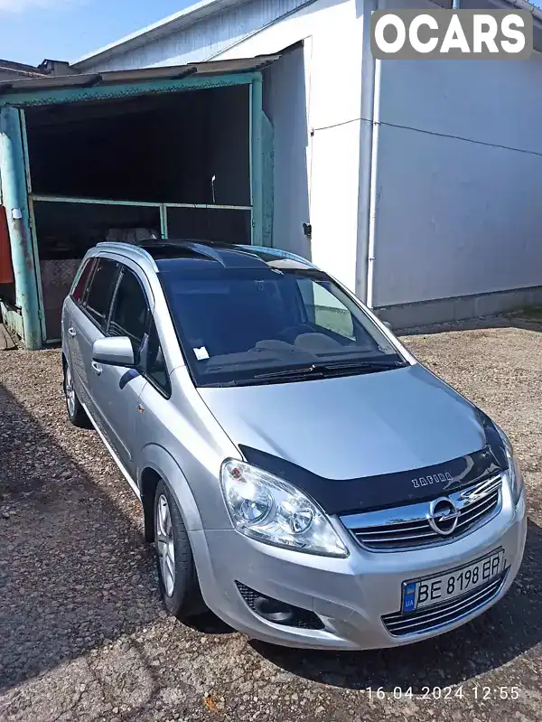 W0L0AHM75A2023947 Opel Zafira 2010 Мінівен 1.7 л. Фото 1