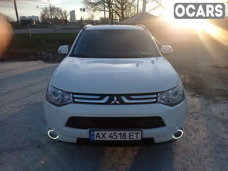 Позашляховик / Кросовер Mitsubishi Outlander 2013 2.4 л. Автомат обл. Харківська, Харків - Фото 1/10