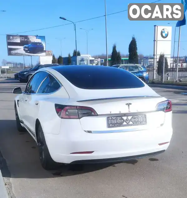 5YJ3E1EA7KF309734 Tesla Model 3 2019 Седан  Фото 2