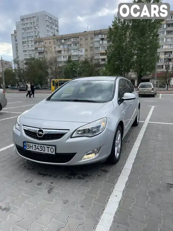 W0LPD8EJ1B8030114 Opel Astra 2010 Універсал 1.61 л. Фото 2