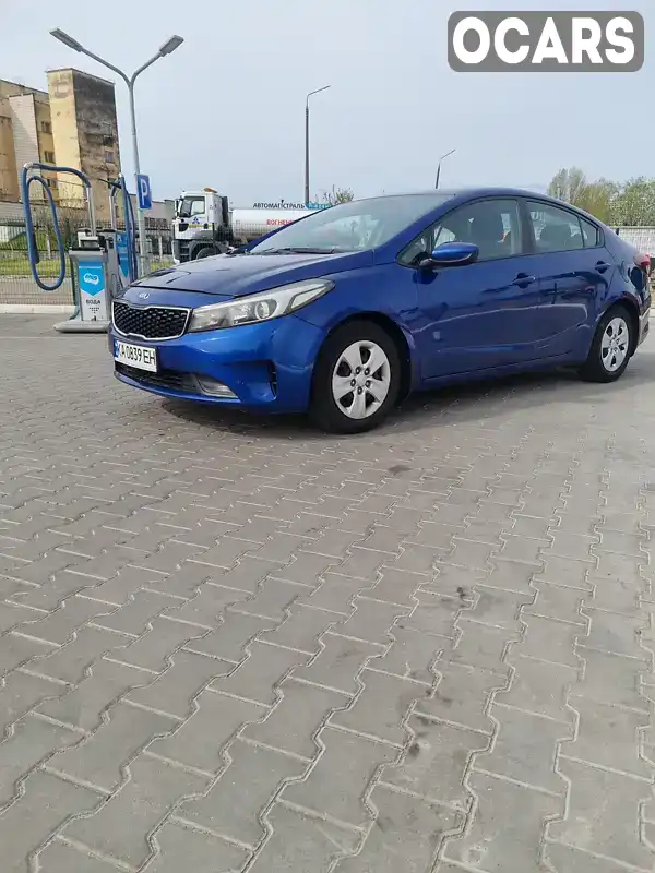 3KPFK4A72JE264269 Kia Forte 2018 Седан 2 л. Фото 2