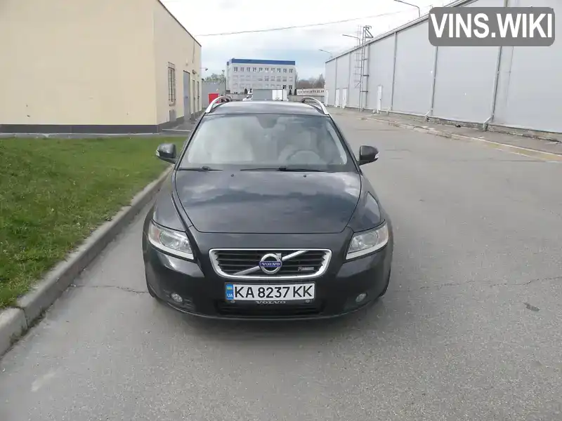 Універсал Volvo V50 2011 2 л. Ручна / Механіка обл. Київська, Київ - Фото 1/21