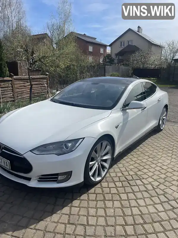 Ліфтбек Tesla Model S 2013 null_content л. Автомат обл. Львівська, Червоноград - Фото 1/13