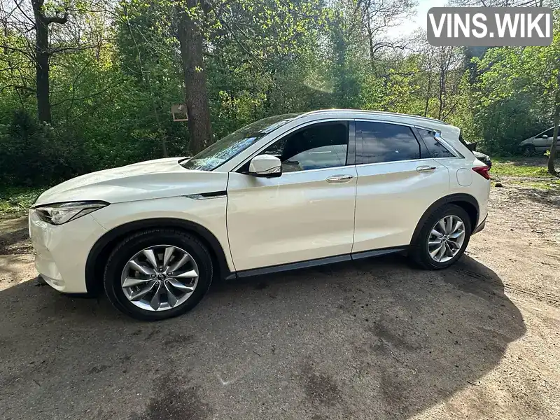 Позашляховик / Кросовер Infiniti QX50 2018 1.99 л. Варіатор обл. Чернівецька, Чернівці - Фото 1/10