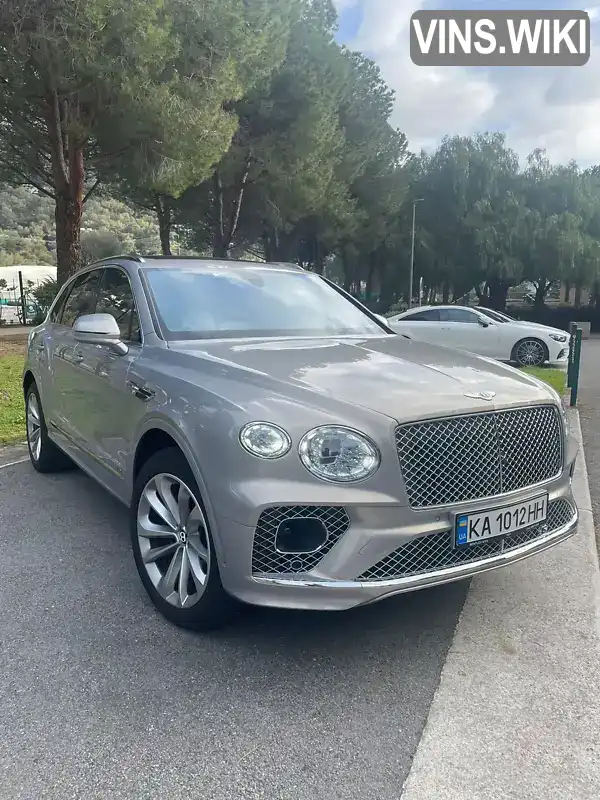 Седан Bentley Bentayga 2021 4 л. Автомат обл. Киевская, Киев - Фото 1/21